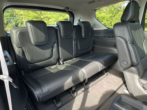 New 2026 INFINITI QX80 Luxe image 11