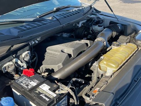 Used 2020 Ford F150 Lariat w/ Equipment Group 502A Luxury image 26