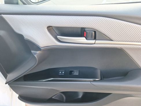 Used 2025 Toyota Camry SE w/ Multimedia Upgrade Package image 35