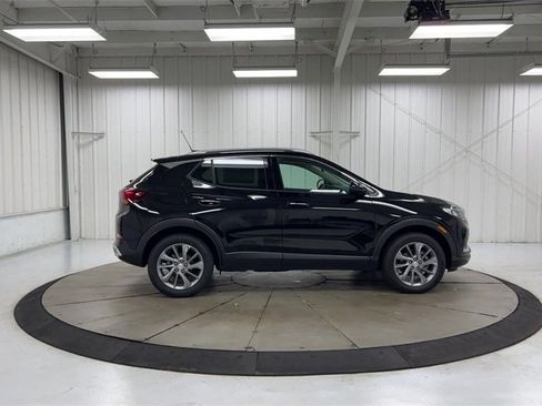Used 2023 Buick Encore GX Essence w/ Experience Buick Package image 9