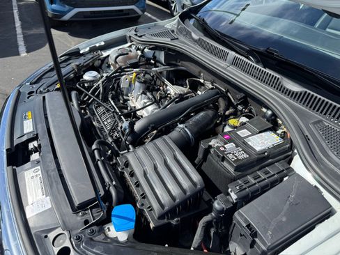 Used 2020 Volkswagen Jetta SEL FWD image 24