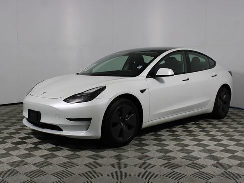 Used 2023 Tesla Model 3 Standard Range RWD image 24