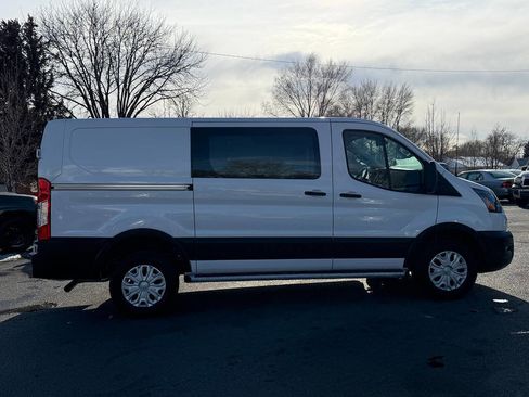 Used 2024 Ford Transit 250 Low Roof w/ Exterior Upgrade Package image 17