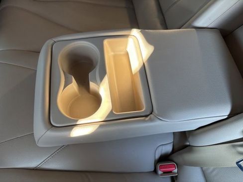 Used 2023 Acura TLX image 11