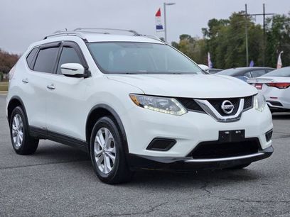 Used 2016 Nissan Rogue SV
