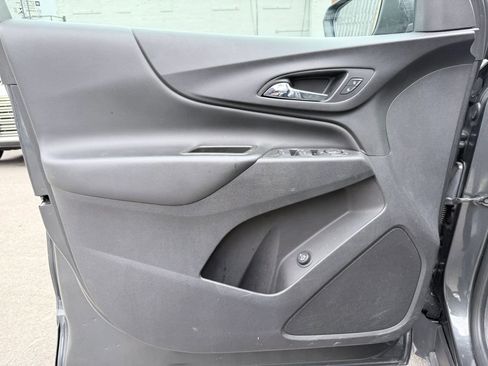 Used 2021 Chevrolet Equinox LT AWD/4WD image 13