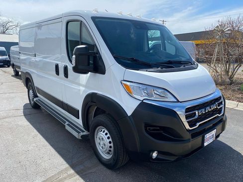Used 2025 RAM ProMaster 2500 w/ U-Haul Equipment Group image 3