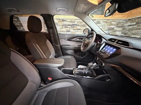 Used 2023 Chevrolet TrailBlazer LT w/ Convenience Package AWD/4WD image 16