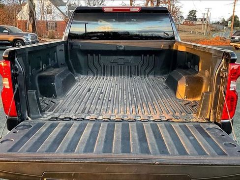 Used 2023 Chevrolet Silverado 1500 LT image 25