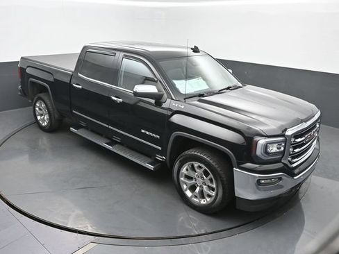 Used 2018 GMC Sierra 1500 SLT AWD/4WD image 46