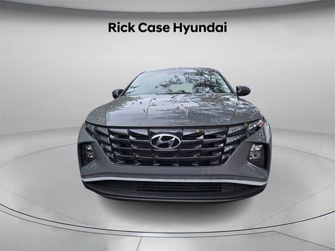 Used 2024 Hyundai Tucson SE image 3