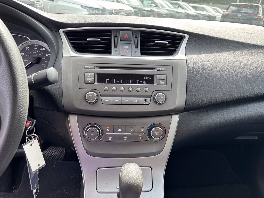 Used 2013 Nissan Sentra SV FWD image 11
