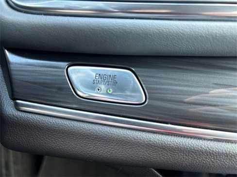 Used 2024 Buick Enclave Premium image 26