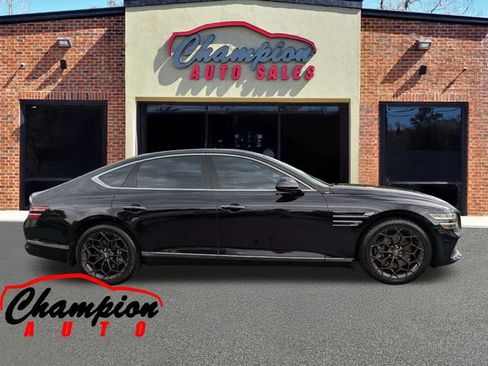 Used 2022 Genesis G80 2.5T w/ Advanced Package RWD image 3