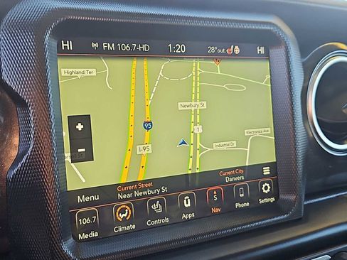 Used 2022 Jeep Wrangler Unlimited Sahara image 15