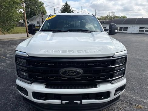 Used 2023 Ford F250 Lariat w/ Black Appearance Package AWD/4WD image 12