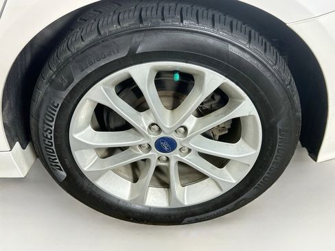 Used 2019 Ford Fusion SEL FWD image 11