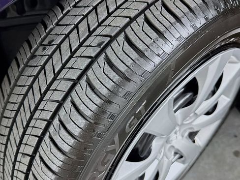 Used 2025 Toyota Corolla LE image 32