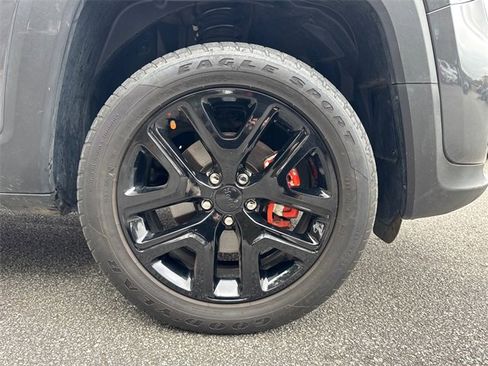 Used 2023 Jeep Renegade Altitude image 12