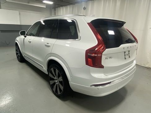 Certified 2023 Volvo XC90 B6 Ultimate image 2