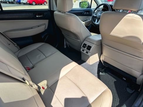 Used 2016 Subaru Outback 3.6R Limited AWD/4WD image 23