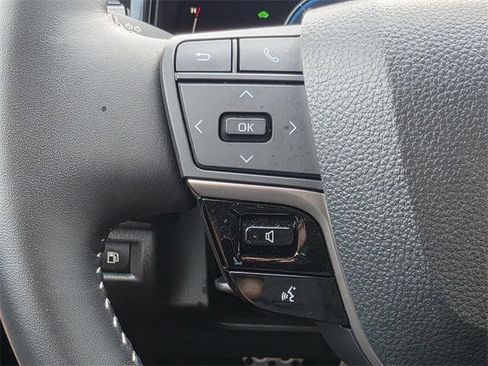 Certified 2025 Toyota Camry SE image 23