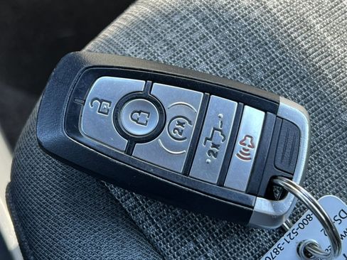 Certified 2022 Ford F150 XLT w/ Equipment Group 302A High image 40