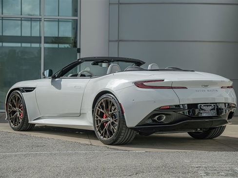 New 2025 Aston Martin DB12 Convertible image 10