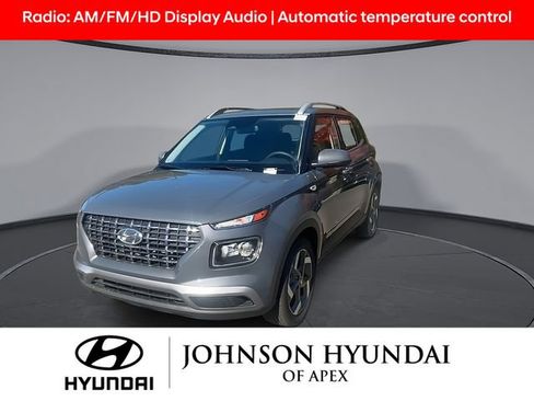 Certified 2026 Hyundai Venue SEL FWD image 3