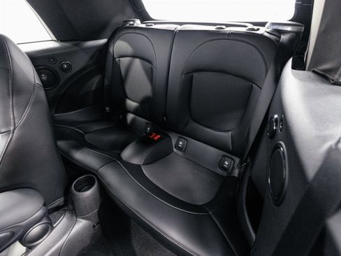 Used 2017 MINI Cooper S image 5