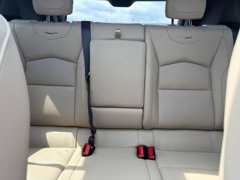 Used 2025 Cadillac XT4 Premium Luxury AWD/4WD image 19