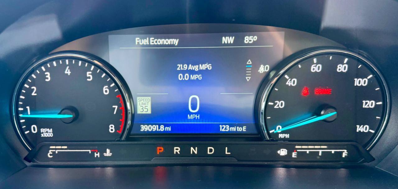 Used 2023 Ford Explorer XLT w/ Equipment Group 202A RWD image 20