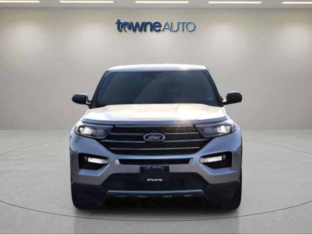 Used 2022 Ford Explorer XLT w/ Equipment Group 202A AWD/4WD image 9