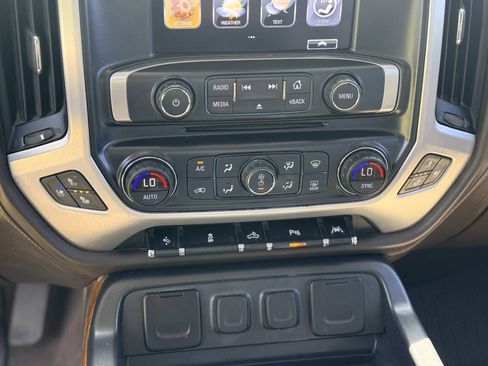 Used 2018 GMC Sierra 1500 SLT w/ Enhanced Driver Alert Package RWD image 22