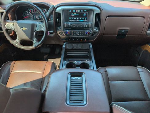 Used 2018 Chevrolet Silverado 1500 High Country AWD/4WD image 34
