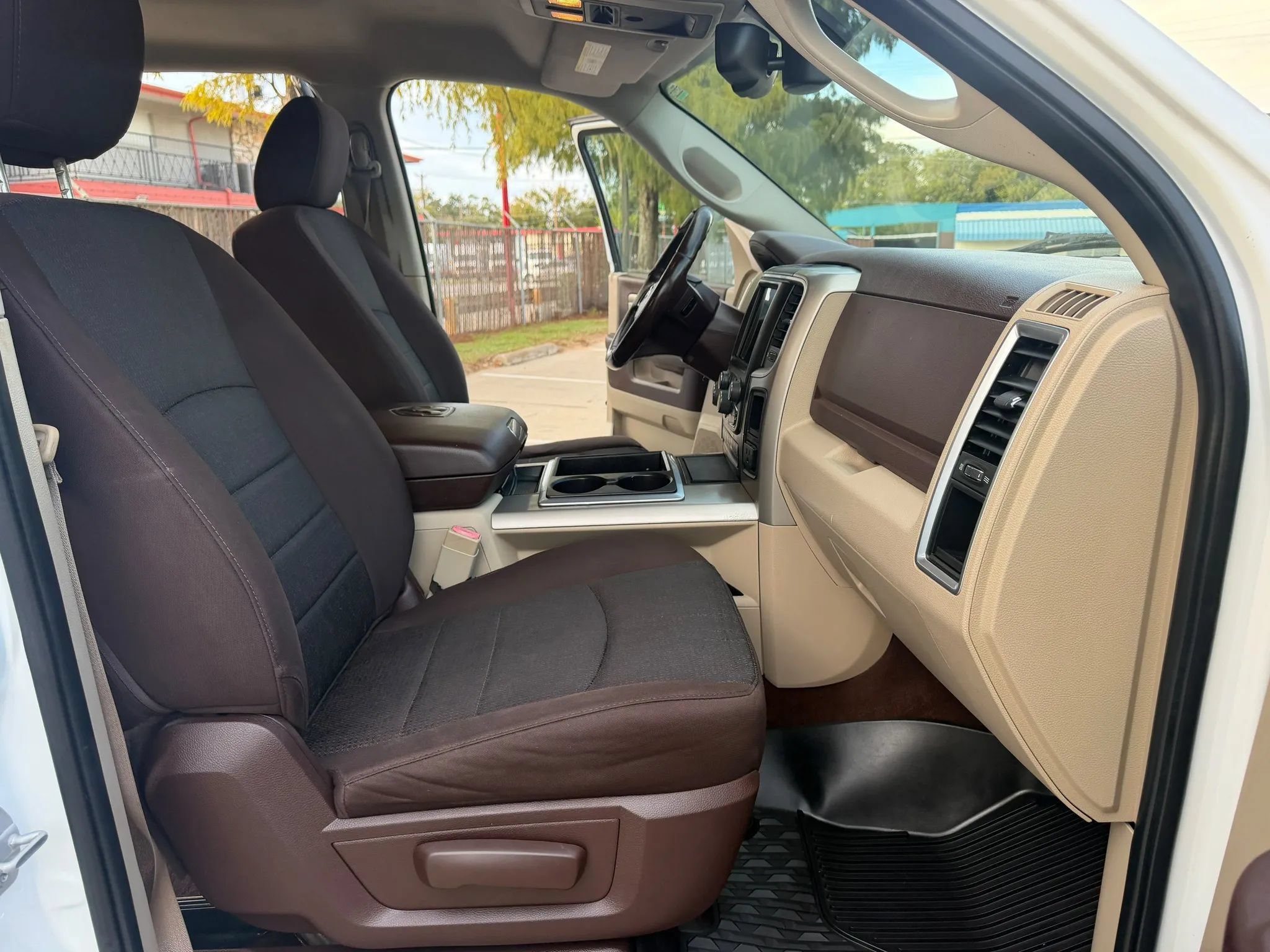 Used 2014 RAM 1500 Lone Star RWD image 48