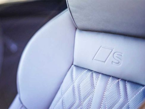 New 2025 Audi SQ5 Premium Plus image 25