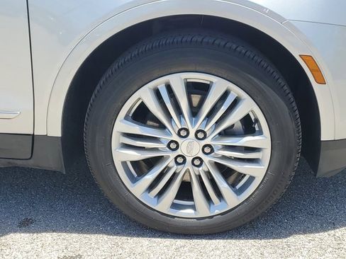 Used 2018 Cadillac XT5 Premium Luxury image 8