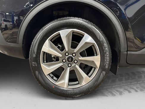 Used 2025 Ford Escape Platinum image 53