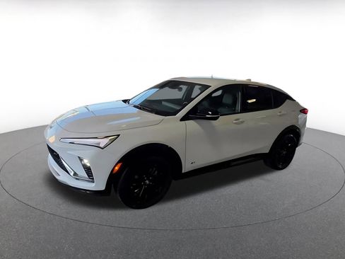 Used 2025 Buick Envista Sport Touring image 7