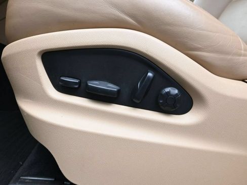 Certified 2022 Porsche Cayenne AWD/4WD image 15