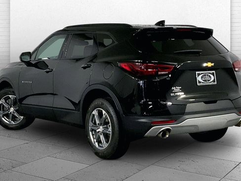 Used 2024 Chevrolet Blazer LT w/ Convenience Package FWD image 11