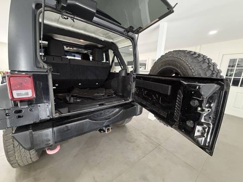 Used 2015 Jeep Wrangler Unlimited Sport AWD/4WD image 11
