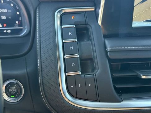 Certified 2023 Chevrolet Suburban Premier image 15