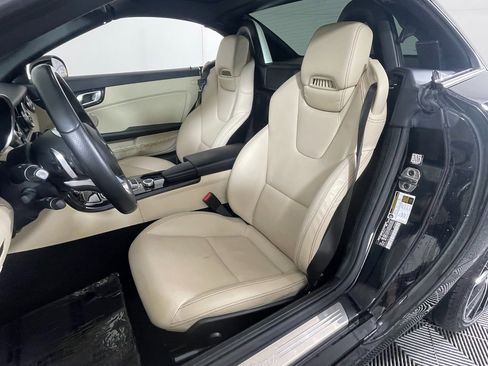 Used 2019 Mercedes-Benz SLC 300 SLC 300 image 21