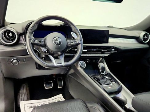 Used 2024 Alfa Romeo Tonale Veloce image 12