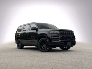 Used 2022 Jeep Grand Wagoneer Series II video 2