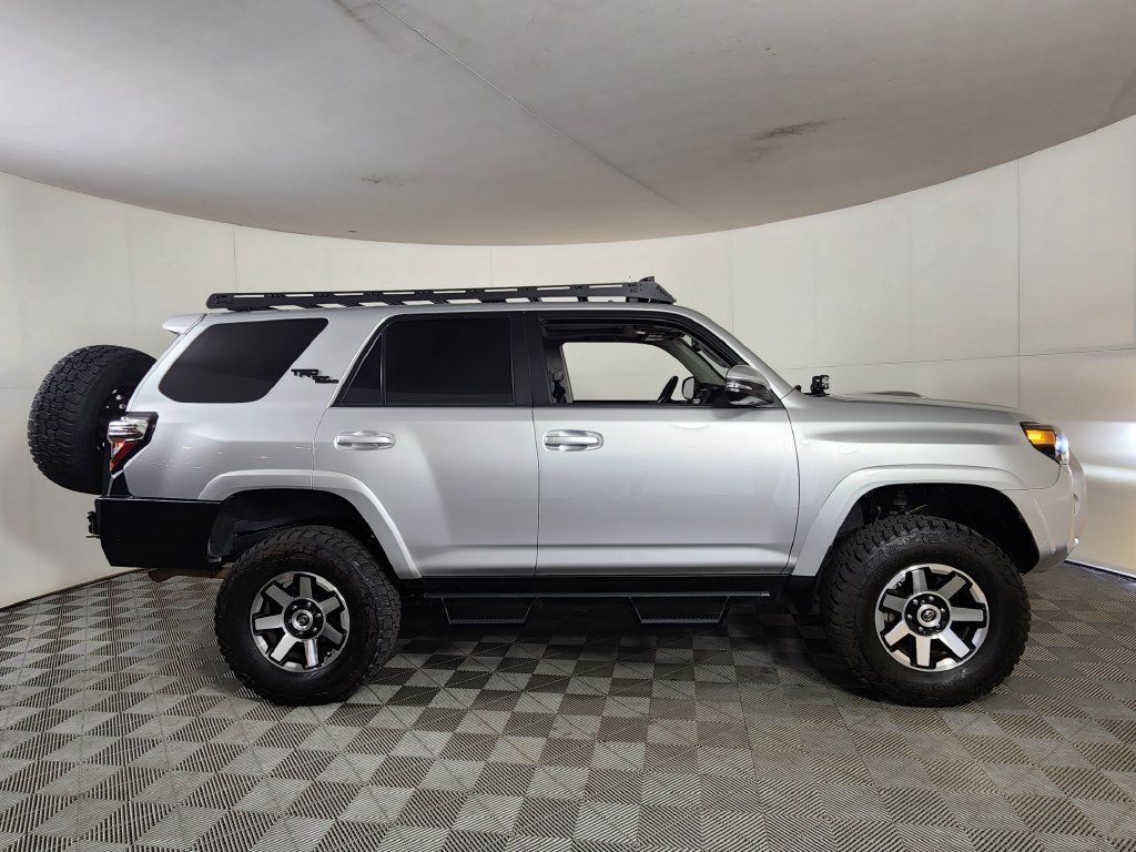 Used 2021 Toyota 4Runner TRD Off-Road Premium w/ Moonroof Package AWD/4WD image 8