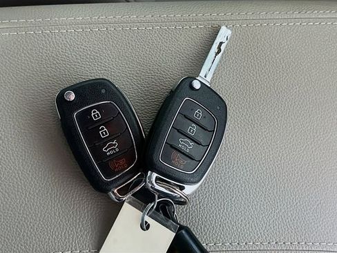 Used 2019 Hyundai Sonata SE FWD image 33