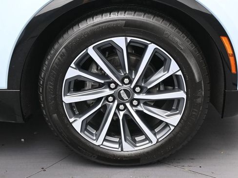 Used 2024 Cadillac Lyriq Sport RWD image 9